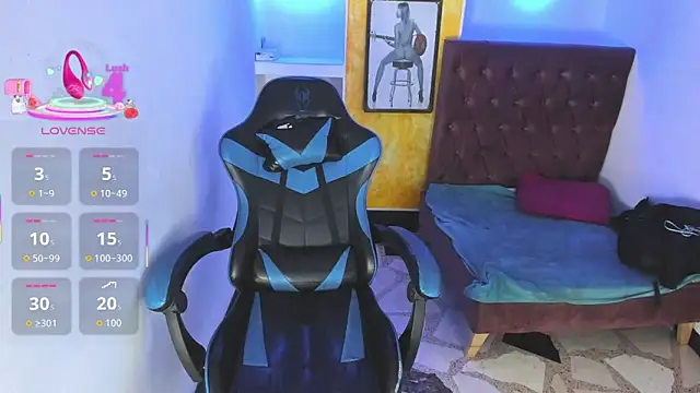 alison moon7 online show from November 24, 2025, 12:27 pm