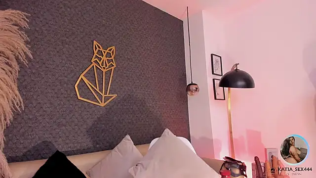 Katia fire online show from September 14, 2025, 10:10 pm