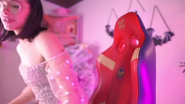 Lana Dreams  online show from October 9, 2025, 11:38 pm