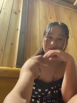 phungtiti online show from October 12, 2025, 2:07 pm