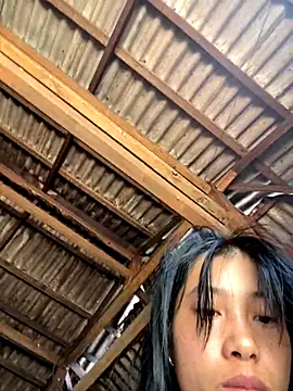 EmLy02 online show from September 24, 2025, 4:08 am