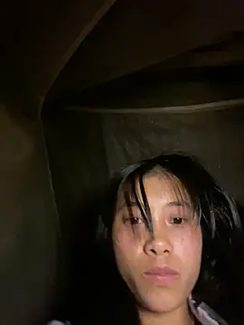 EmLy02 online show from September 22, 2025, 1:06 pm