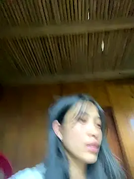 EmLy02 online show from October 2, 2025, 9:12 am