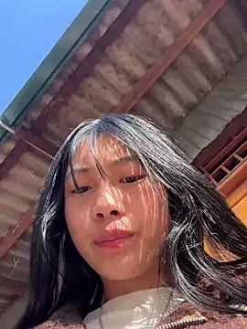 EmLy02 online show from February 26, 2026, 12:54 am