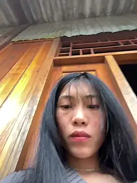 EmLy02 online show from February 19, 2026, 1:57 am