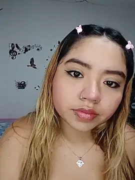 Snapshot of Emily__Hott chatting on May 22, 2026, 11:47 pm Emily Hott online show from May 22, 2026, 11:47 pm