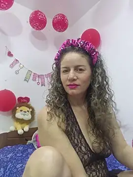 Snapshot of Nina_vallon chatting on February 6, 2026, 10:44 am Nina vallon online show from February 6, 2026, 10:44 am