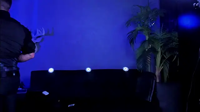 dennis cox1 online show from March 8, 2026, 11:08 pm