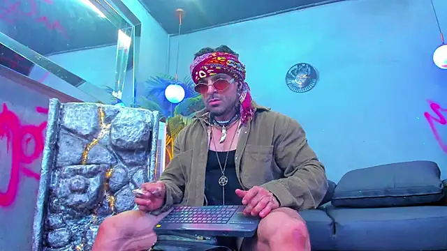 dennis cox1 online show from September 19, 2025, 2:48 am