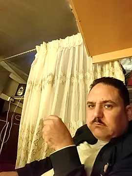 mM0140 online show from December 3, 2025, 12:26 pm