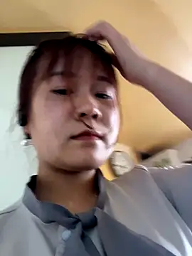 qinejr37 online show from September 27, 2025, 1:56 am