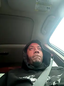 Snapshot of Kingstrokezxx chatting on November 30, 2025, 8:31 pm Kingstrokezxx online show from November 30, 2025, 8:31 pm