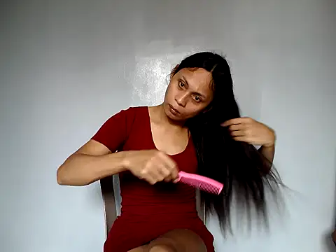 missruffa online show from September 25, 2025, 12:16 am