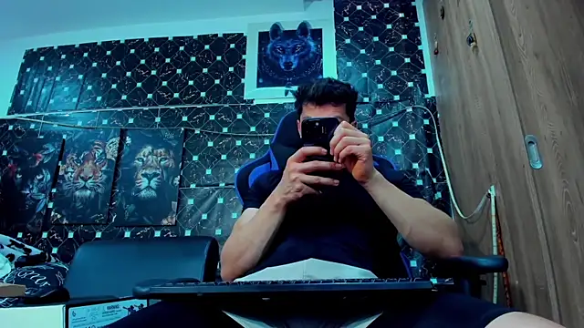 javiersexymann online show from October 10, 2025, 9:37 pm