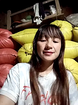 Mini3333 online show from October 13, 2025, 4:52 pm