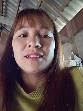 Mini3333 online show from May 13, 2026, 12:39 am