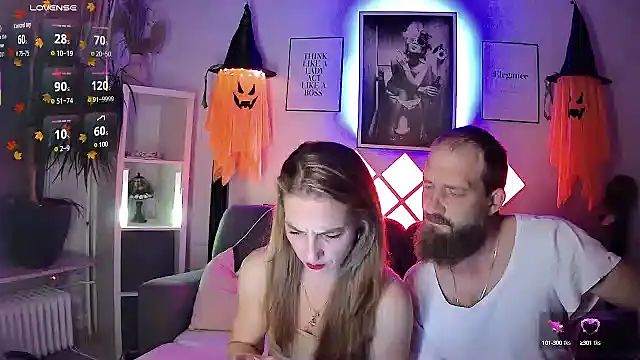 XBellaXundXUweX online show from October 9, 2025, 7:03 pm