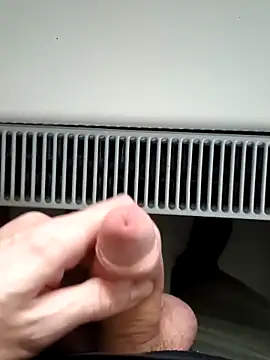 Asssssssseater6947 online show from December 3, 2025, 8:03 am