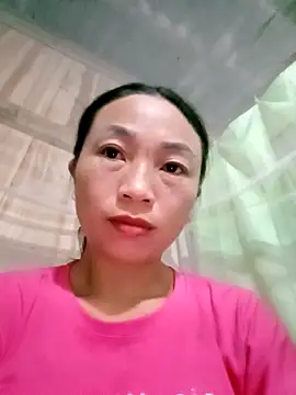 lucybaby00 online show from October 15, 2025, 7:22 pm