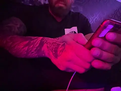 CoradoDe online show from April 11, 2026, 12:40 am