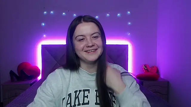 MavkaCute online show from February 9, 2026, 7:12 pm