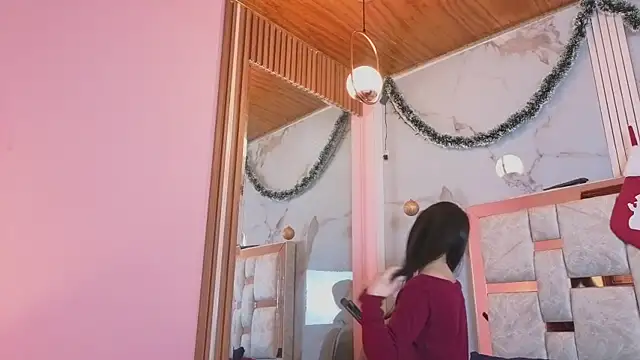 Aria Bennett1 online show from December 15, 2025, 11:38 am