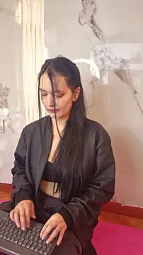 Aria Bennett1 online show from September 14, 2025, 11:43 am