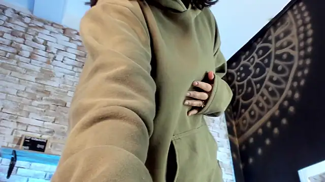 kitty malach online show from January 7, 2026, 3:11 am