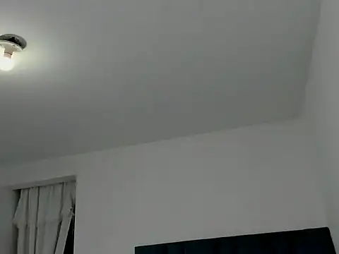 Snapshot of yourwife_anna chatting on September 12, 2025, 11:10 am yourwife anna online show from September 12, 2025, 11:10 am