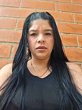 Eiimy pretty online show from October 10, 2025, 7:58 pm