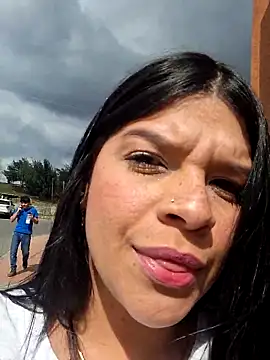 Eiimy pretty online show from September 26, 2025, 7:43 pm