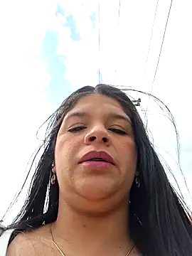 Eiimy pretty online show from October 9, 2025, 7:36 pm