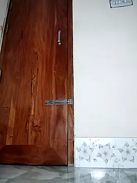 khhlmn online show from September 14, 2025, 5:13 pm