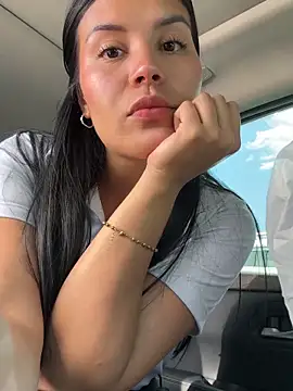 MacaW09 online show from February 20, 2026, 4:20 pm