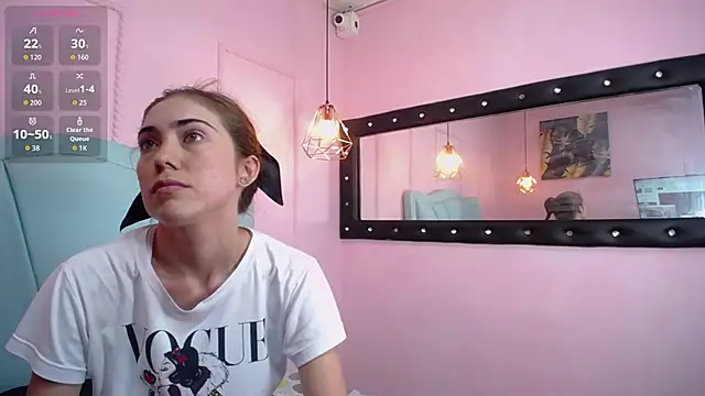 Snapshot of danna7cute chatting on November 8, 2025, 8:56 pm danna7cute online show from November 8, 2025, 8:56 pm