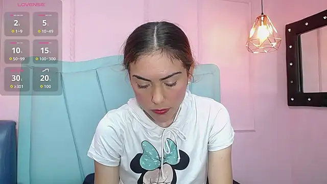 Snapshot of danna7cute chatting on January 8, 2026, 9:10 pm danna7cute online show from January 8, 2026, 9:10 pm