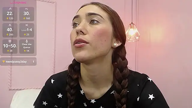 Snapshot of danna7cute chatting on September 25, 2025, 9:21 pm danna7cute online show from September 25, 2025, 9:21 pm