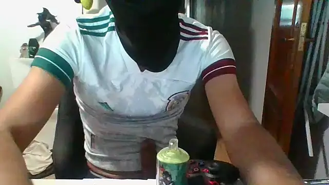 Snapshot of mexboy_13 chatting on March 4, 2026, 12:13 pm mexboy 13 online show from March 4, 2026, 12:13 pm