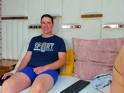 CandyandSteven online show from October 12, 2025, 2:46 am