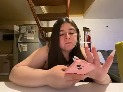 Snapshot of Tukatita69 chatting on April 1, 2026, 2:02 am Tukatita69 online show from April 1, 2026, 2:02 am
