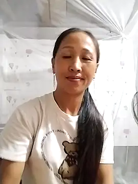 cute love00 online show from September 25, 2025, 10:54 am