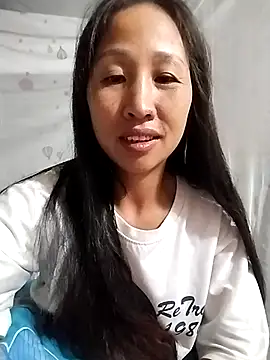 cute love00 online show from October 29, 2025, 10:42 pm