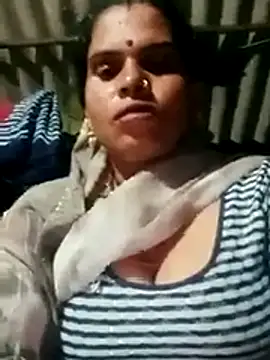 Snapshot of Soniya_pandit chatting on July 10, 2026, 4:29 pm Soniya pandit online show from July 10, 2026, 4:29 pm