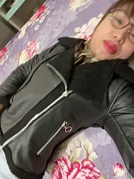 Snapshot of Vitamin_sexy chatting on February 11, 2026, 12:10 am Vitamin sexy online show from February 11, 2026, 12:10 am