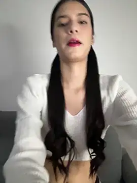 giasteele online show from October 3, 2025, 2:48 am