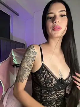 Snapshot of giasteele chatting on January 11, 2026, 1:12 am giasteele online show from January 11, 2026, 1:12 am