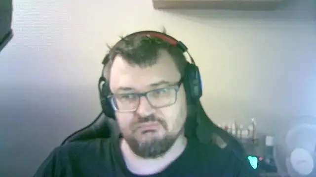 SirAbuser online show from December 18, 2025, 6:40 am