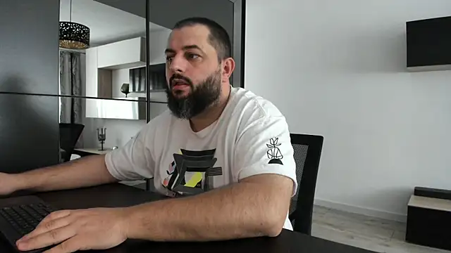 DravenPeak online show from October 2, 2025, 8:50 am