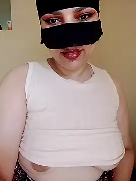 Snapshot of Diva_watine chatting on October 15, 2025, 2:47 pm Diva watine online show from October 15, 2025, 2:47 pm