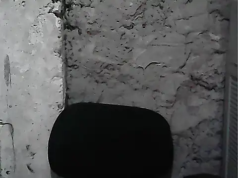 oceanlover23 online show from September 22, 2025, 11:22 pm